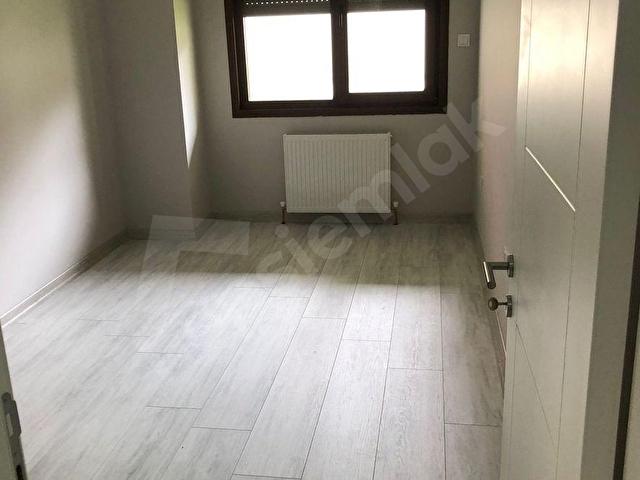 Çengelköyde Hazır Kiracılı! Site içi, Kış Bahçeli Lüks 2+1 Daire - Görsel 13