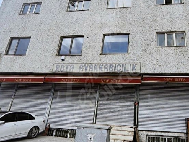HALKALI MERKEZ KİRALIK DÜZ GİRİŞ 600M DEPO İMALAT ATÖLYE VS