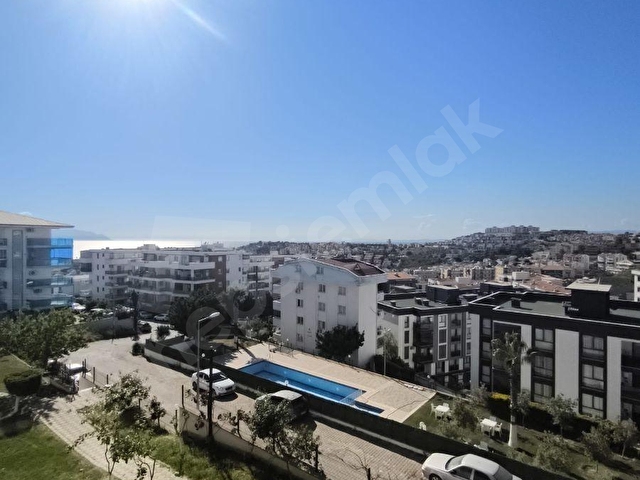 KUŞADASI MERKEZDE DENİZ MANZARALI ACİL KİRALIK DAİRE - Görsel 5