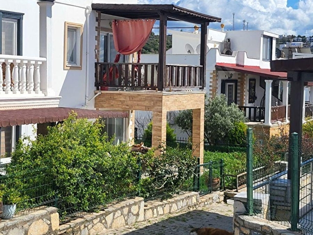 Gültan Sitesinde Köşe Konumda Bahçeli Düz Ayak Satılık Yazlık - Görsel 3