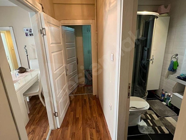 Merter Kınalıtepe Sk. Asansörlü 135m2 Bakımlı Daire - Görsel 8
