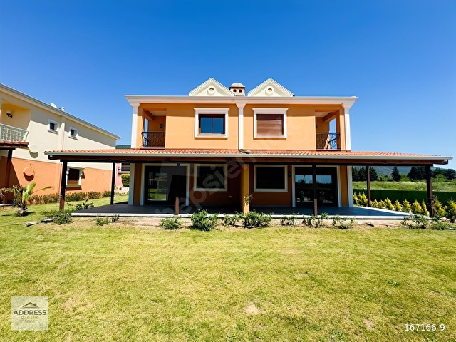 ADDRESS EMLAKTAN Havuzlu site içerisinde,Satılık Lüx Villalar - Görsel 5