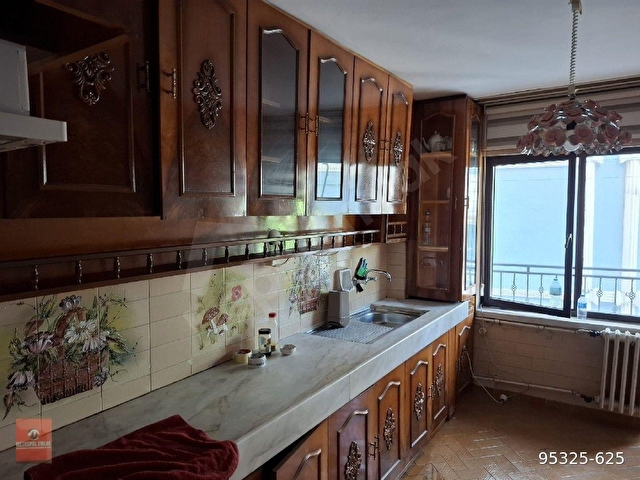 EFELER GÜZELHİSARDA KİRALIK 3+1 DAİRE