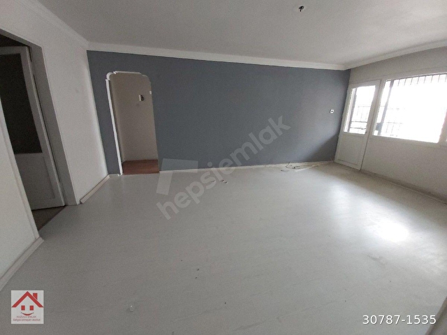 Muratreis Camisi Karsisi Ara Kat 3 1 Memur Kefilli Kismen Bakiml 30787 1535 Hurriyet Emlak