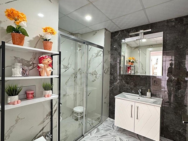 BEYKENTİN MERKEZİNDE SİTE İÇERİSİNDE ARA KAT BAKIMLI FERAH DAİRE - Görsel 22
