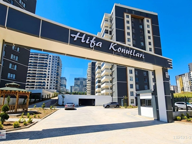 CUMHURİYET MAHALLESİ HİFA KONUTLARINDA SATILIK LÜKS 4+1 DAİRE