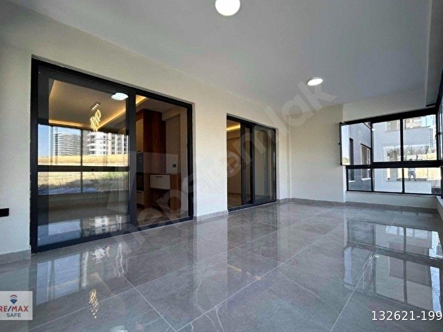 CUMHURİYET MAHALLESİ HİFA KONUTLARINDA SATILIK LÜKS 4+1 DAİRE - Görsel 11