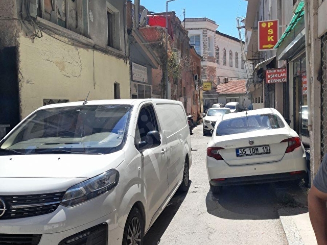 Egestate Gayrimenkul den İzmirin kalbi Konakta fırsat daire - Görsel 7