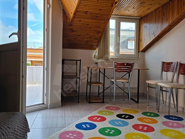 Maltepe Fındıklıda Merkezi-Eşyalı - Çatı Katı 2+1 Kiralık Daire - Görsel 11