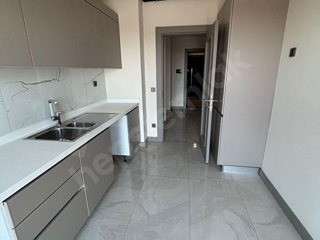FETİHTEPE TOKİDE 2+1 HALİÇ MANZARALI BALKONLU KİRALIK ŞIK DAİRE - Görsel 16