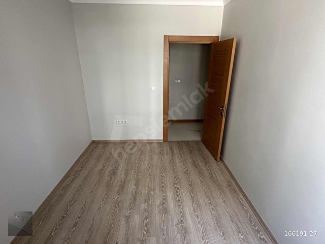 HAVUZLU,GÜVENLİKLİ AİLE SİTESİNDE 2+1 105M2 EBEVEYN BANYO BALKON - Görsel 22