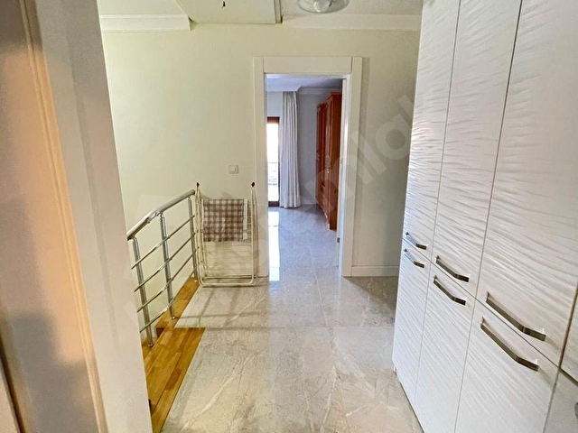 BATIKENT MOBİLYACILAR SİTESİNDE 3 KATLI 6 ODA 2 SALON 300 M2 FULL YAPILI TRİBLEKS - Görsel 23