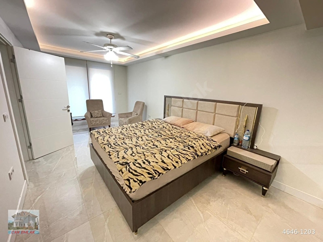 BATIKENT MOBİLYACILAR SİTESİNDE 3 KATLI 6 ODA 2 SALON 300 M2 FULL YAPILI TRİBLEKS - Görsel 15