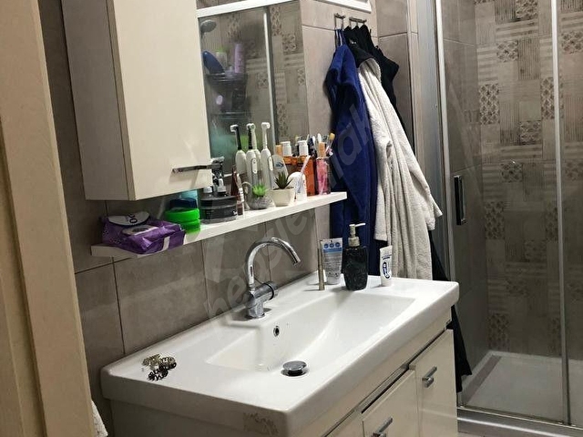 YİGİT EMLAKTAN SİLAHTAR CAD ÜSTÜNDE GÜNEY CEPHE  3+1 110 M2 FUUL YAPILI MANZARALI DAİRE - Görsel 3