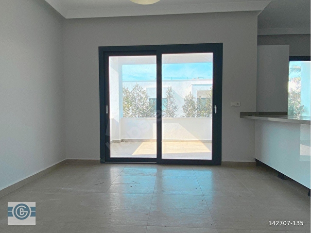 *BODRUM TURGUTREİS DENİZE YÜRÜME MESAFESİNDE 1+1 ÜST KAT DAİRE - Görsel 11