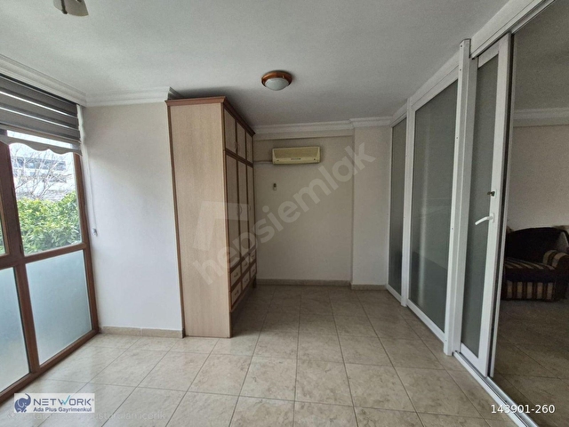 Kuşadası Şehir Merkezinde Kiralık 1+1 Ofis - Görsel 6
