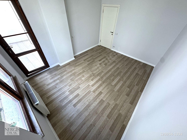 NERGİSTEN ALTINKUMDA NET 70 m² ARA KAT ADA MUTFAKLI SATILIK 1+1 - Görsel 8
