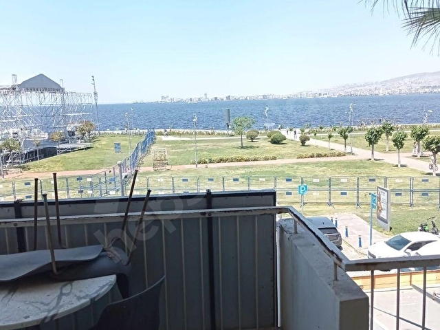 Alsancak 1. Kordonda Satılık Doğalgazlı, Asansörlü 3+1 Daire