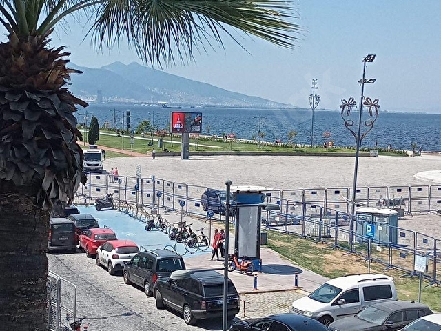 Alsancak 1. Kordonda Satılık Doğalgazlı, Asansörlü 3+1 Daire - Görsel 4