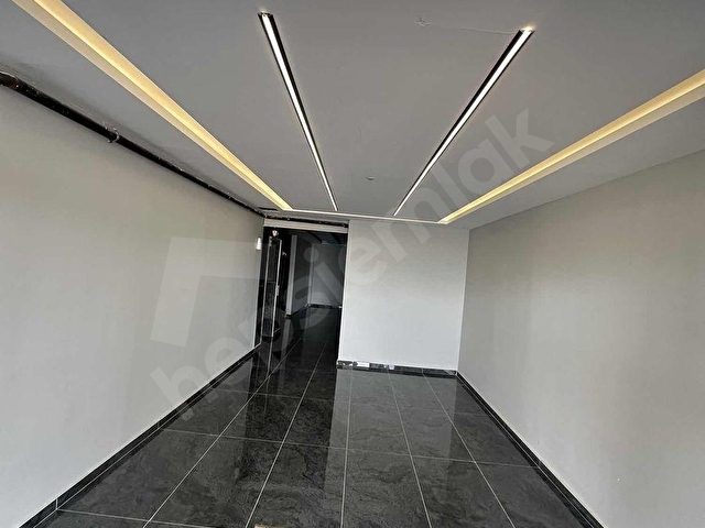 SÜRER EMLAK`TAN KİRALIK FUL SIFIR EŞYALI 1+1 DAİRE`MİZ ARA KATTA - Görsel 2