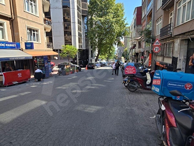 BEYOĞLU CİHANGİR MEBUSAN YOKUŞUNDA DEPOLU İSKANLI SATILIK DÜKKAN - Görsel 5