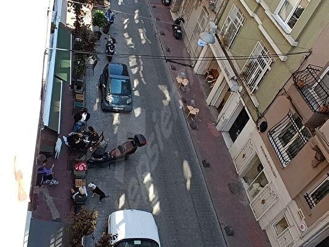 Taksim İlk Yardım Hastanesinin Karşı sokağı Yenilenmiş Eşyalı - Görsel 14
