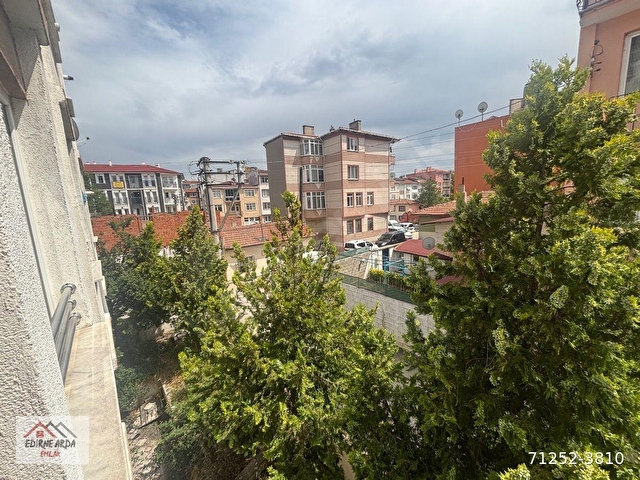 Arda emlak ofisinden Ayşekadın yakını ara kat kapalı balkonlu daire - Görsel 17