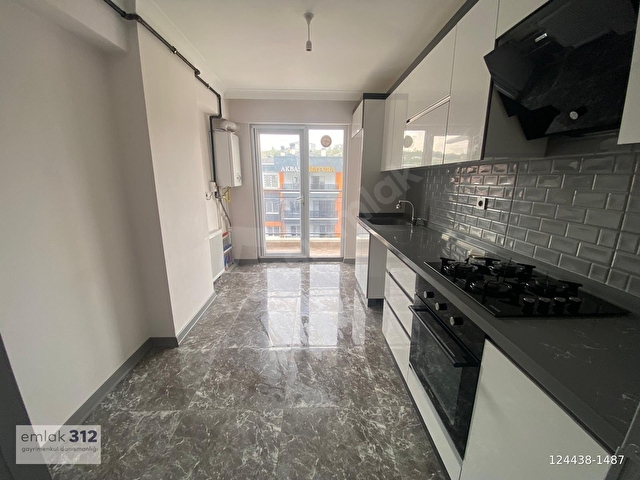 İNCESU CAD. KOLEJ METRO YAKINI ASANSÖRLÜ KİRALIK 2+1 DAİRE
