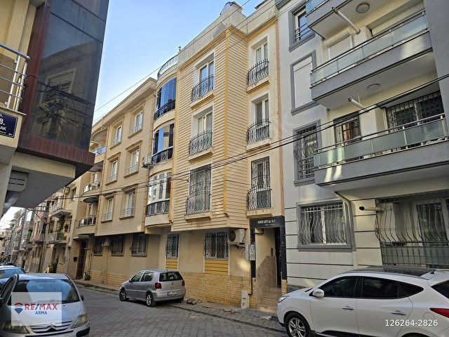 Buca Dumlupınar Mah 2+1 117 m2 Üniversite Yakını Satılık Daire