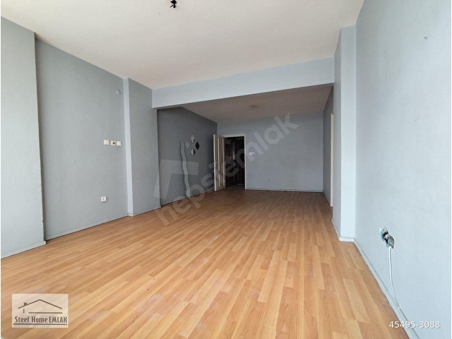 MERTERDE 100m2-McDONALDS ARKASI-KENTSEL DÖNÜŞÜM AŞAMASINDA 2+1