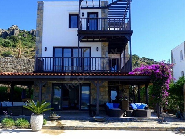 Bodrum Gundogan Merkezde 6 1 Mustakil Havuzlu Villa Satilik 92442 558 Hurriyet Emlak