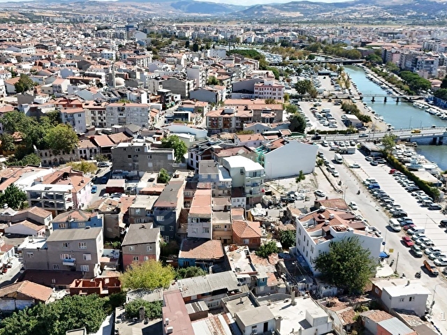 TARİHE VE DENİZE YÜRÜME MESAFESİNDE MERKEZİ YATIRIM FIRSATI ! - Görsel 25