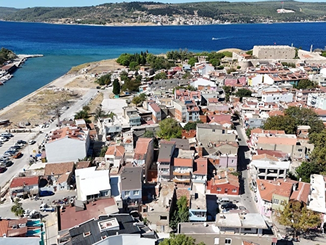TARİHE VE DENİZE YÜRÜME MESAFESİNDE MERKEZİ YATIRIM FIRSATI ! - Görsel 18