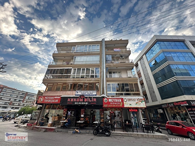 ŞEMİKLER MEYDANDA SATILIK 2+1 DAİRE