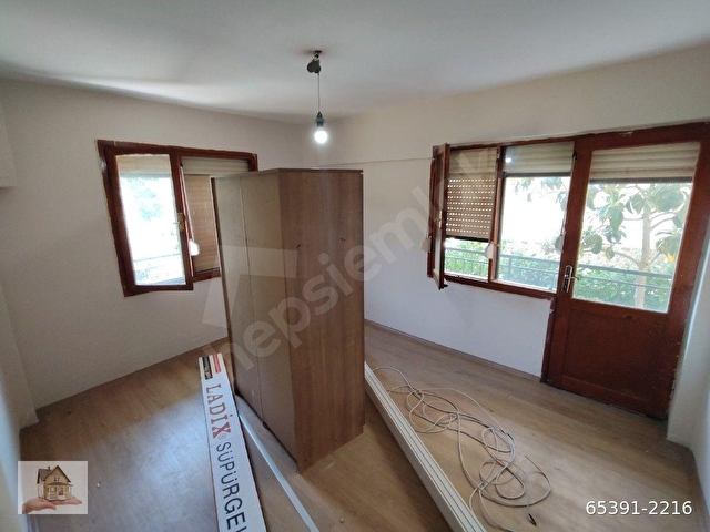 HALİL EMLAK TAN YÜKSEK GİRİŞ SOBALI BEKARA ÇALIŞANA 3+1 110 M2 20 000 TL - Görsel 10