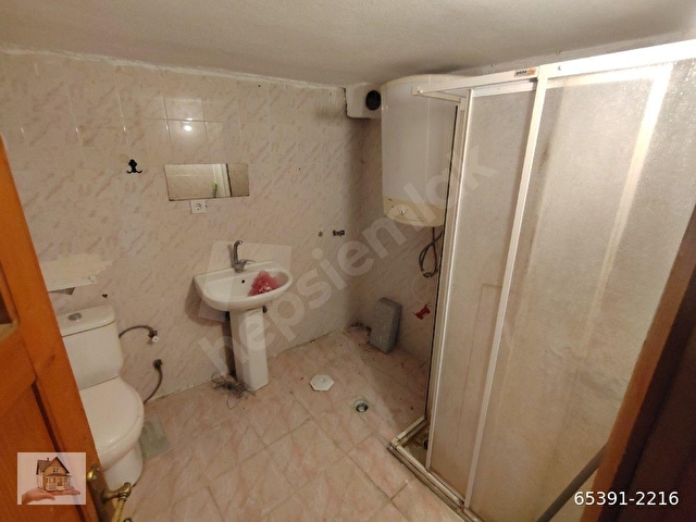 HALİL EMLAK TAN YÜKSEK GİRİŞ SOBALI BEKARA ÇALIŞANA 3+1 110 M2 20 000 TL - Görsel 18