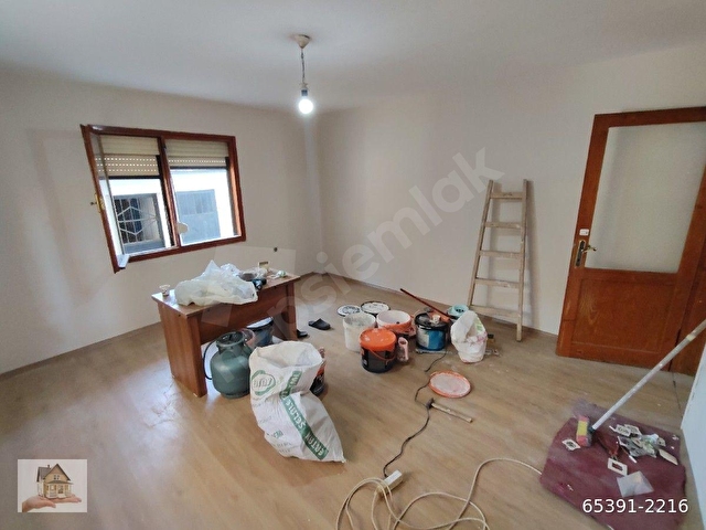 HALİL EMLAK TAN YÜKSEK GİRİŞ SOBALI BEKARA ÇALIŞANA 3+1 110 M2 20 000 TL - Görsel 25