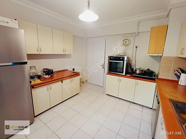 Beylikdüzü Cumhuriyet Mahallesi Ebru Sitesi Kiralık Daire - Görsel 17