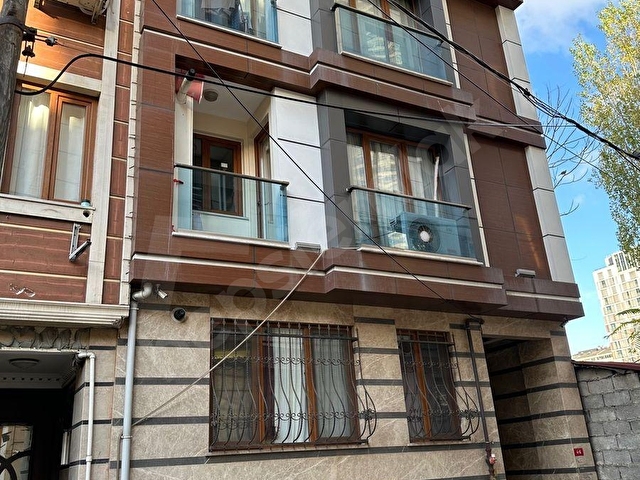 ŞİŞLİ BOMONTİDE TEMİZ BİNADA FULL MOBİLYALI KİRALIK DAİRE