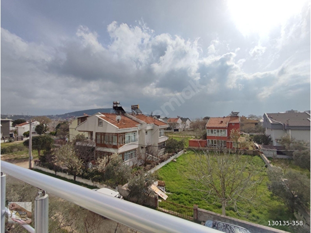 ÖDEN EMLAKTAN OCAKLARDA SAHİLİN ARKA SOKAĞINDA SATILIK VİLLA