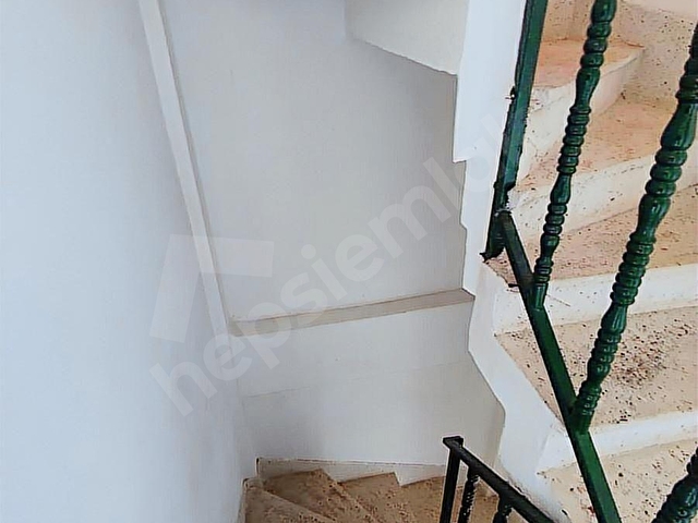 ÖDEN EMLAKTAN OCAKLARDA SAHİLİN ARKA SOKAĞINDA SATILIK VİLLA - Görsel 23