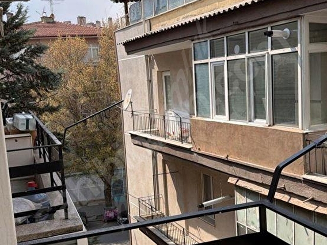 ÇANKAYA  SEYRAN BÜLLÜLDERESİ CADDE ÜZERİ SATILIK 3+1 DAİRE - Görsel 2