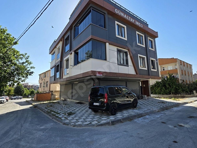 ARNAVUTKÖY TAŞOLUK SATILIK 3+2 187 m2 DUBLEKS BELEDİYE YAKINI