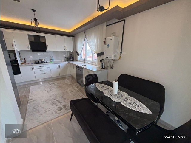 ÖZGÜL EMLAKtan LÜX SİTEDE ÇİFT BANYOLU KİLERLİ G.ODALI FULL YAPILI ARA KAT 4+1 DAİRE - Görsel 9