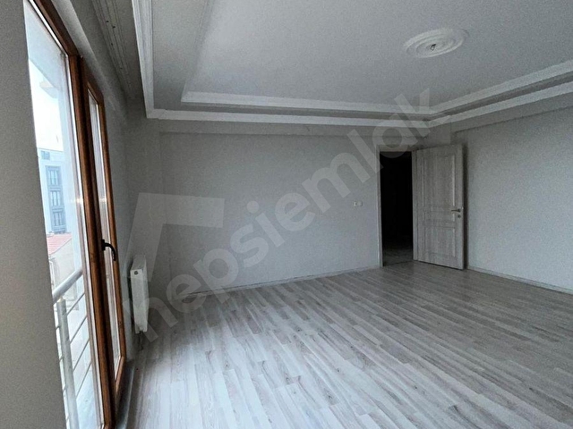İNCEOĞLUNDAN ÇIRPANDA GENİŞ TERASLI SATILIK 3+1 DUBLEKS DAİRE - Görsel 11