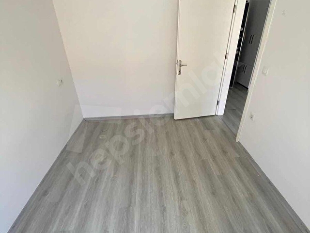 Dalaman Merkez Mahallesinde 1+1 Eşyasız Geniş Kiralık Daire - Görsel 5