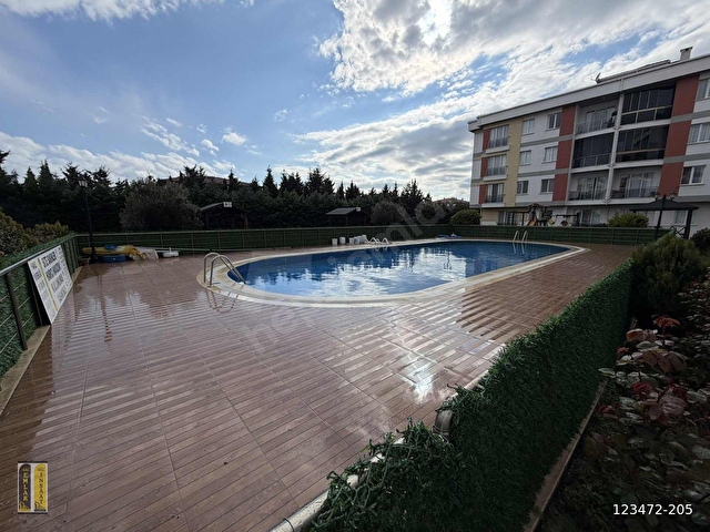 !!!SELİMPAŞADA HAVUZLU SİTEDE,EBEVEYN BANYOLU GÜNEY KÖŞE 3+1