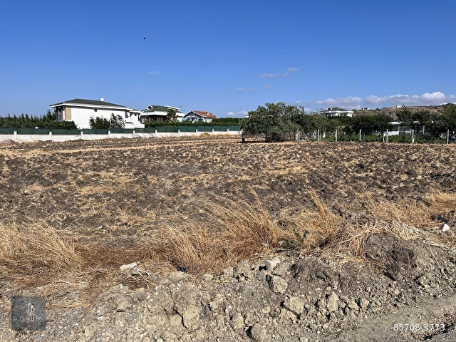 Büyükçekmece Celaliye Villalar Bölgesinde Satılık 1400m2 Arsa - Görsel 9