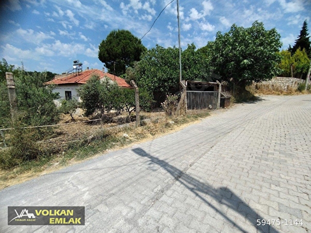 VOLKAN EMLAKTAN BORNOVA YAKAKÖYDE TOPLU ULAŞIMA YAKIN