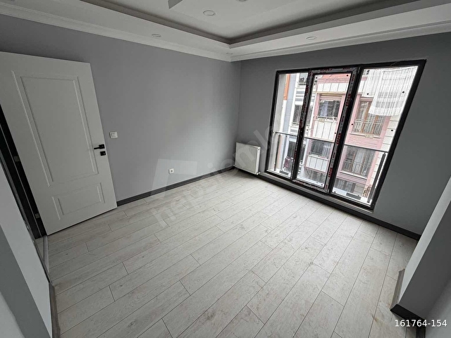 M.AKİFTE SATILIK 2+1 SIFIR METRO YANI ASANSÖRLÜ ARAKAT DAİRE - Görsel 3